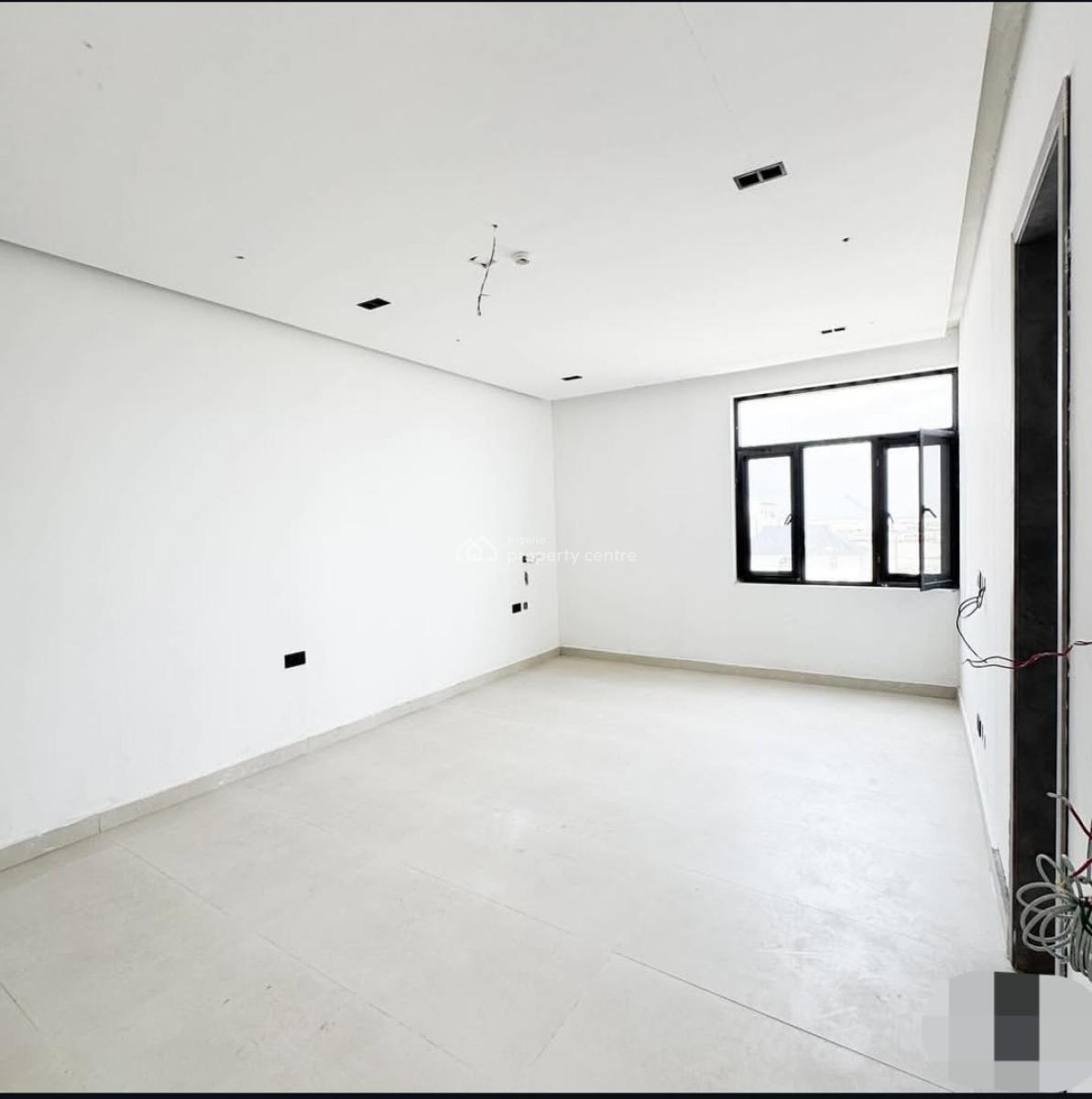Fully Serviced 2&3 Bedroom Apartment with Pool and Gym, Lekki Phase 1, Lekki, Lagos, Block of Flats for Sale