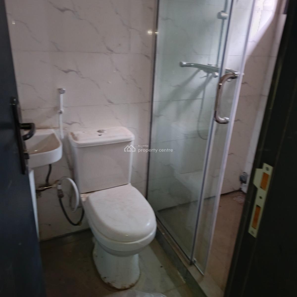 Luxurious 3 Bedrooms Terrace, After Dunamis Glory Come By Jedo Junction, Lugbe District, Abuja, House for Rent