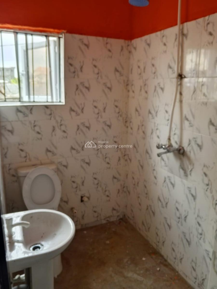 2 Bedroom Flat Upstairs, Peaceville Estate, Badore, Ajah, Lagos, Flat / Apartment for Rent