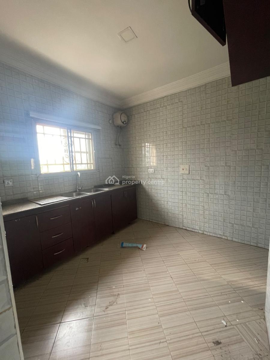 Standard, Big and Well Renovated 2-bedroom, Dawaki, Gwarinpa, Abuja, Flat / Apartment for Rent