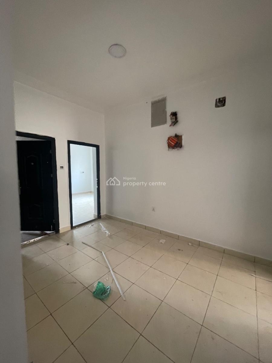 Standard, Big and Well Renovated 2-bedroom, Dawaki, Gwarinpa, Abuja, Flat / Apartment for Rent