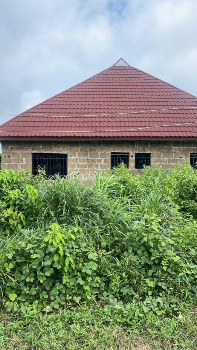 Uncompleted 4-bedrooms Fully Detached Bungalow, Egbeda Area Ibadan, Ibadan, Oyo, Detached Bungalow for Sale