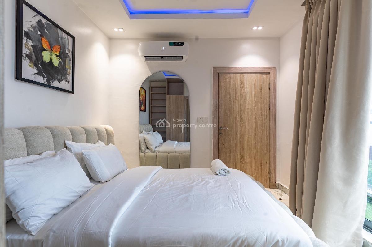 Brand New 2 Bedroom Apartment with Swimming Pool, Gym and Ps5, Lekki Phase 1, Lekki, Lagos, Flat / Apartment Short Let