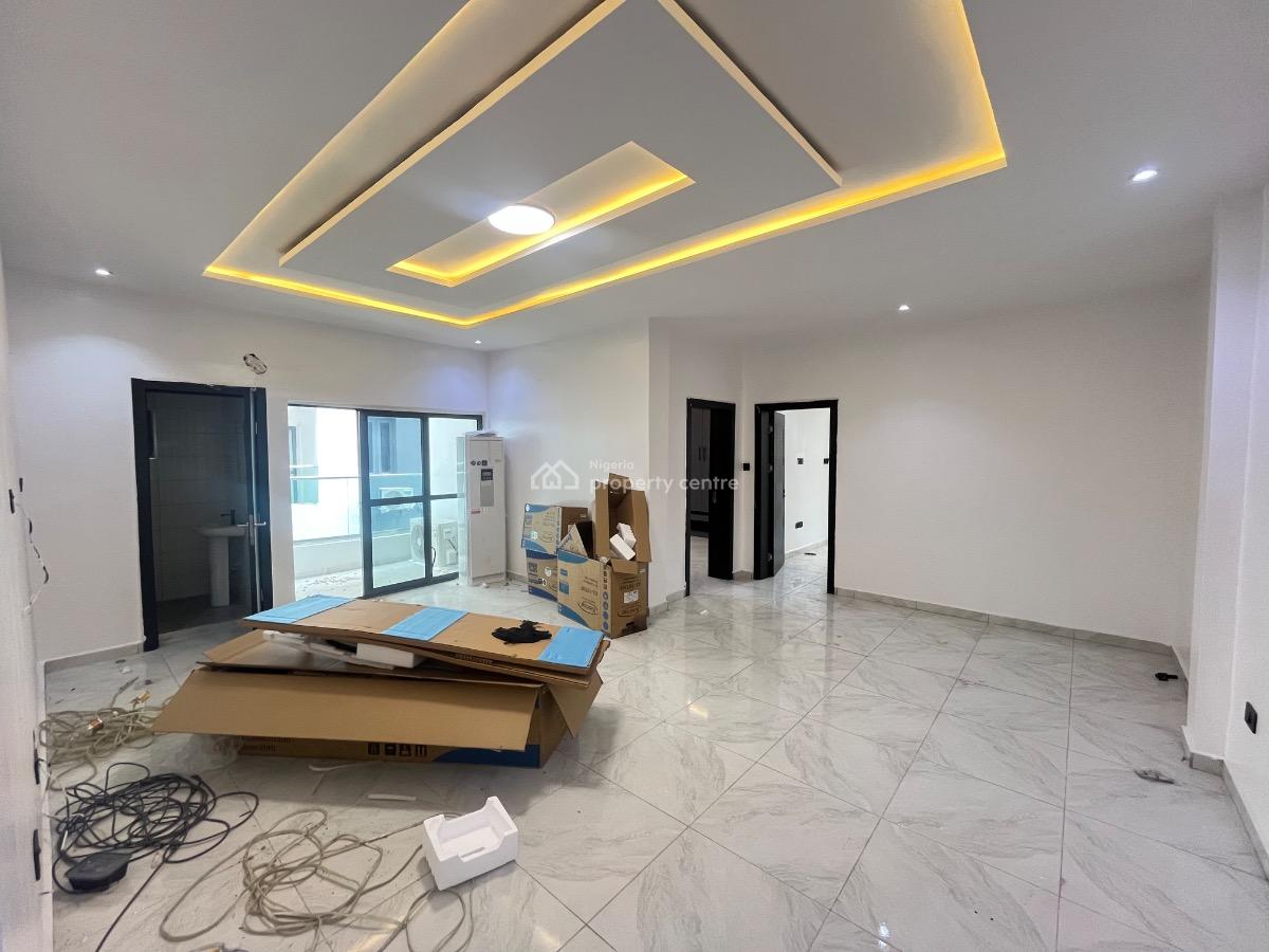 Spacious 2 Bedroom Apartment on The First Floor, Off Freedom Way, Lekki Phase 1, Lekki, Lagos, Flat / Apartment for Rent