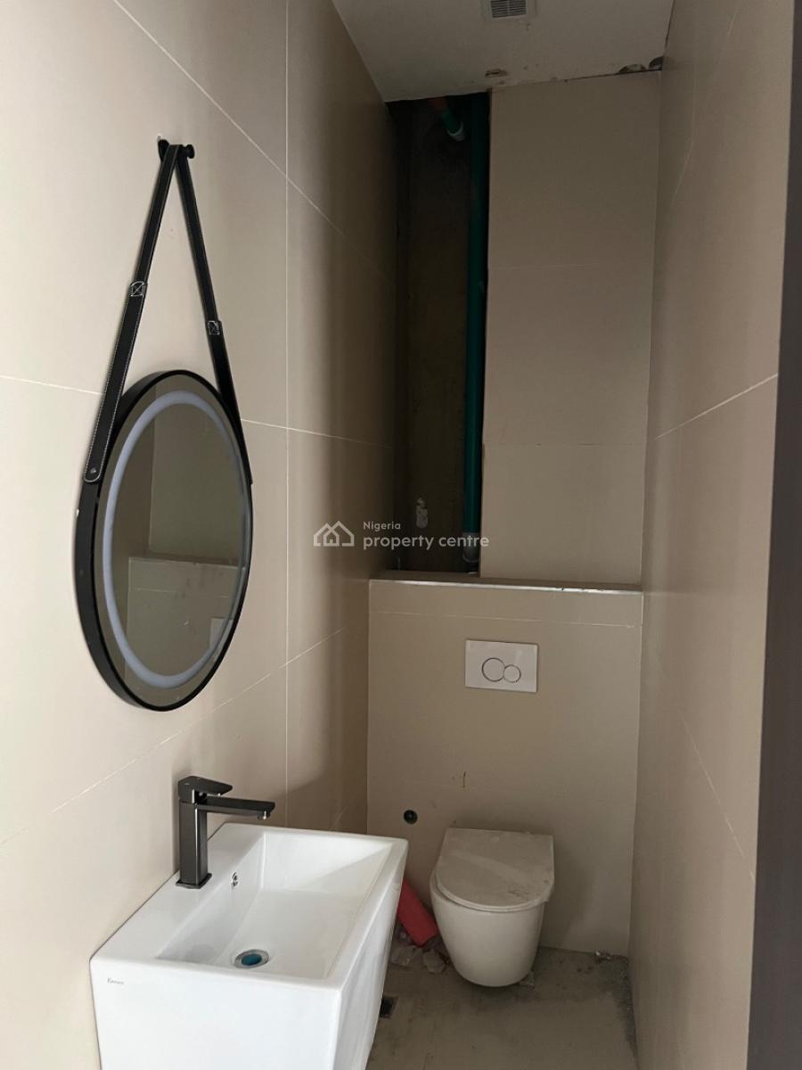 Luxury 2 Bedroom, Off Chief Collings, Lekki Phase 1, Lekki, Lagos, Block of Flats for Sale
