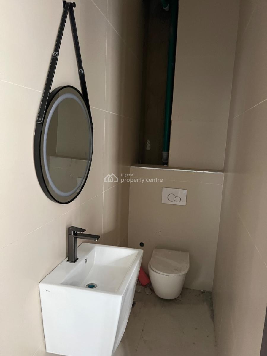 Luxury 2 Bedroom, Off Chief Collings, Lekki Phase 1, Lekki, Lagos, Block of Flats for Sale