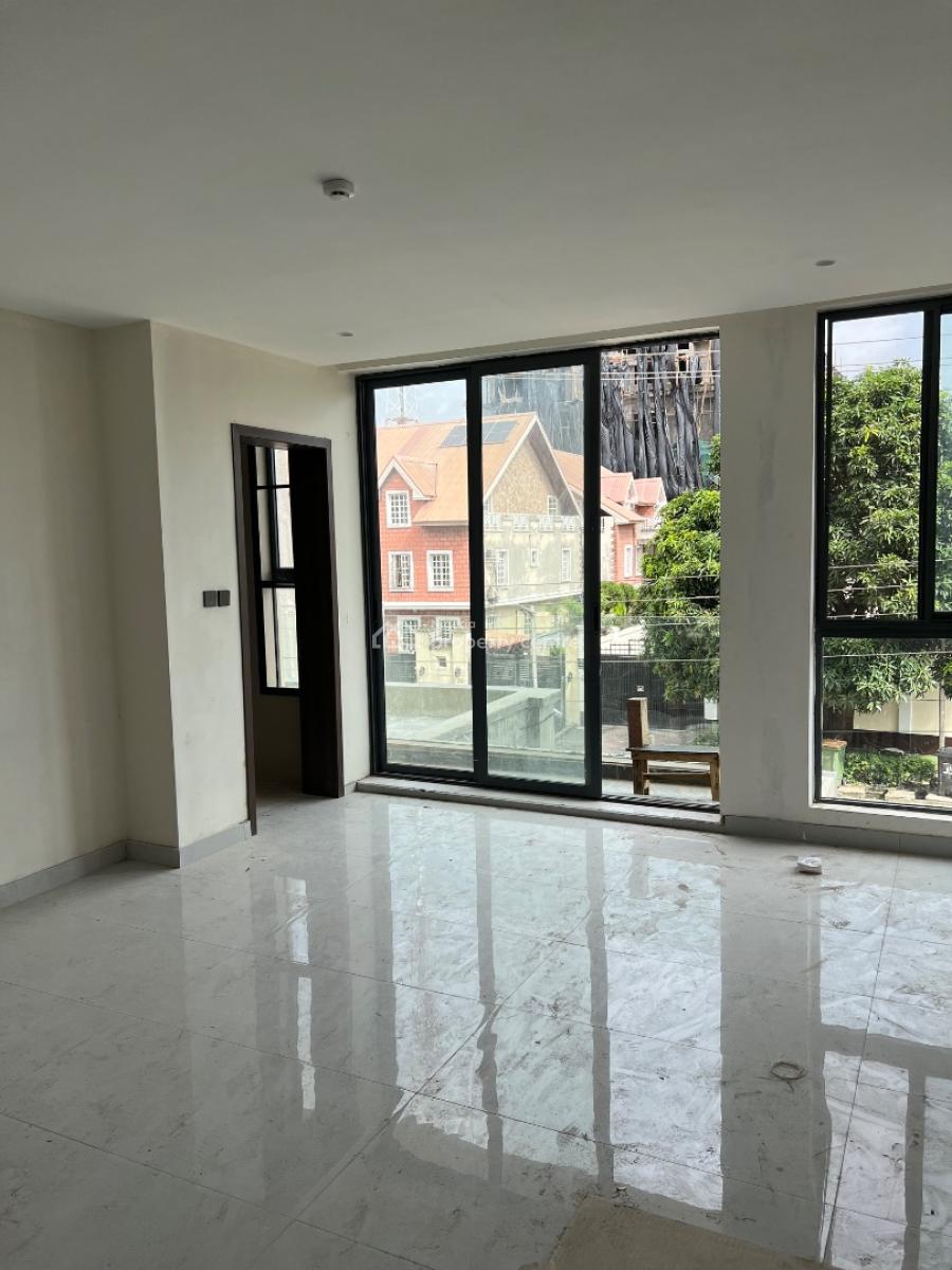 Luxury 2 Bedroom, Off Chief Collings, Lekki Phase 1, Lekki, Lagos, Block of Flats for Sale