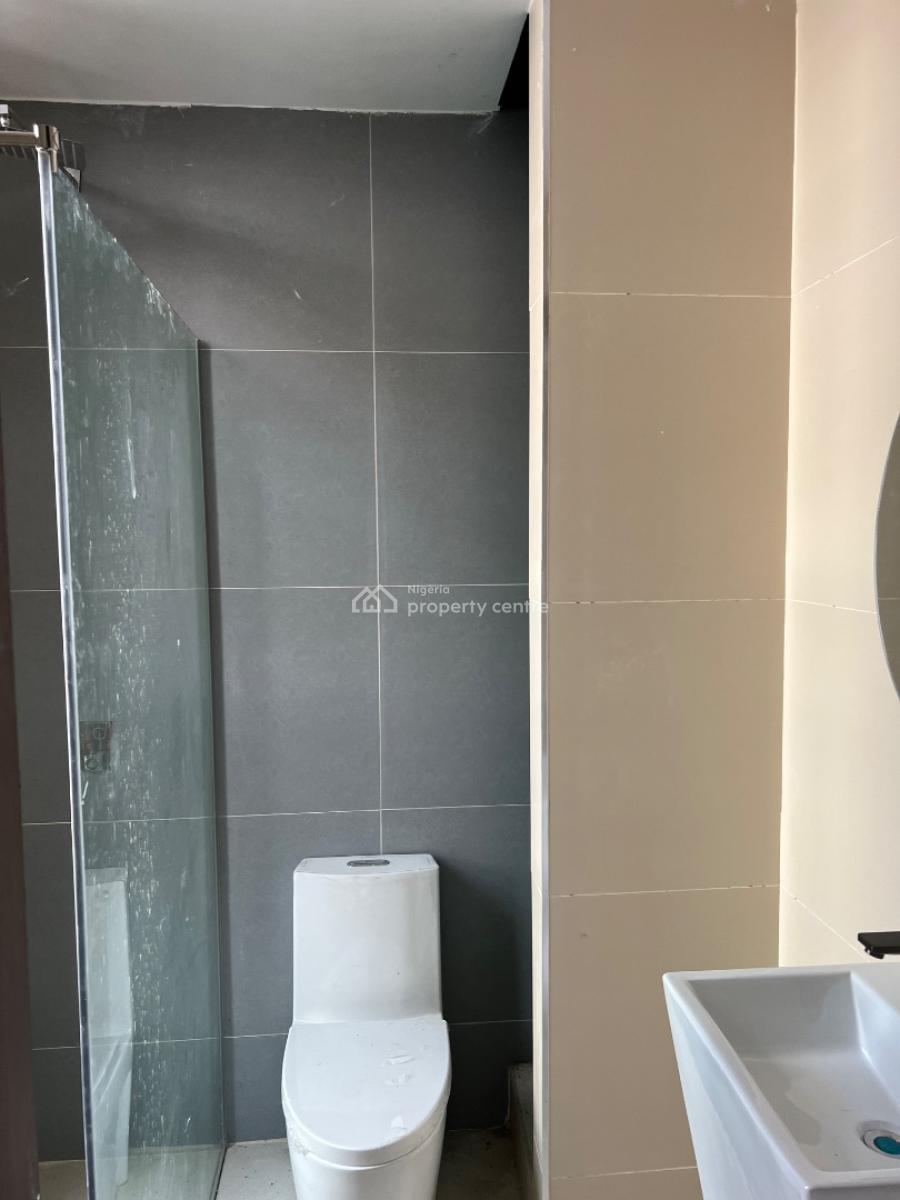 Luxury 2 Bedroom, Off Chief Collings, Lekki Phase 1, Lekki, Lagos, Block of Flats for Sale