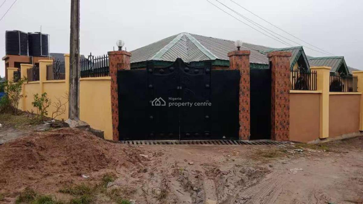 3 Bedroom Twin Flat, Olorunda Aba, Akobo, Ibadan, Oyo, Detached Bungalow for Sale