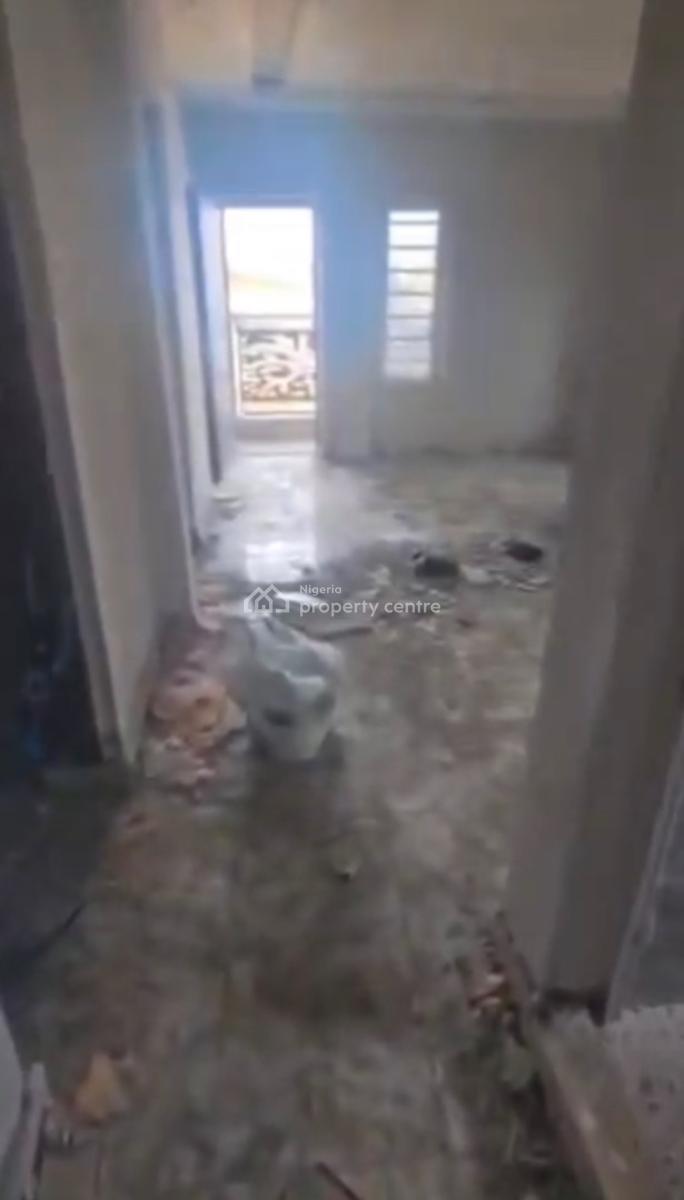 Executive Standard and Nice 2 Bedroom Flat, Abule Oja, Yaba, Lagos, Flat / Apartment for Rent