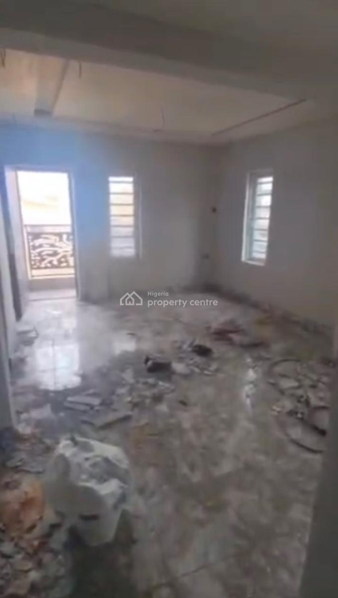 Executive Standard and Nice 2 Bedroom Flat, Abule Oja, Yaba, Lagos, Flat / Apartment for Rent