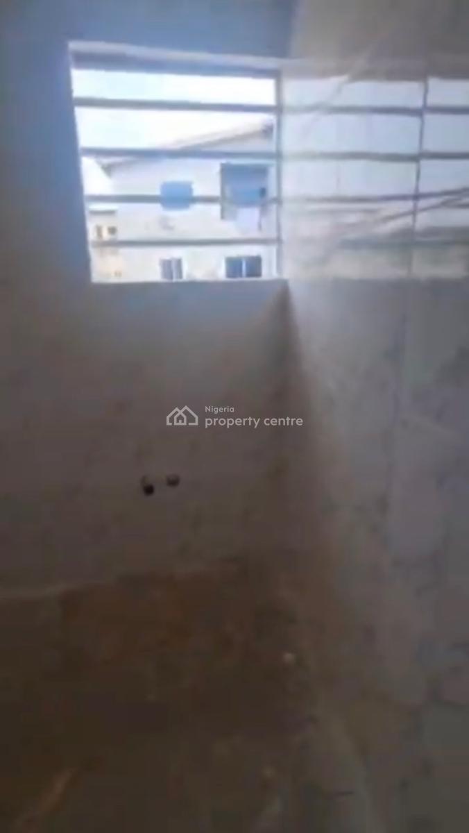 Executive Standard and Nice 2 Bedroom Flat, Abule Oja, Yaba, Lagos, Flat / Apartment for Rent
