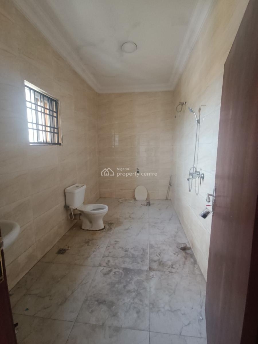 Spacious 2 Bedroom Flat, Alasia, Sangotedo, Ajah, Lagos, Flat / Apartment for Rent