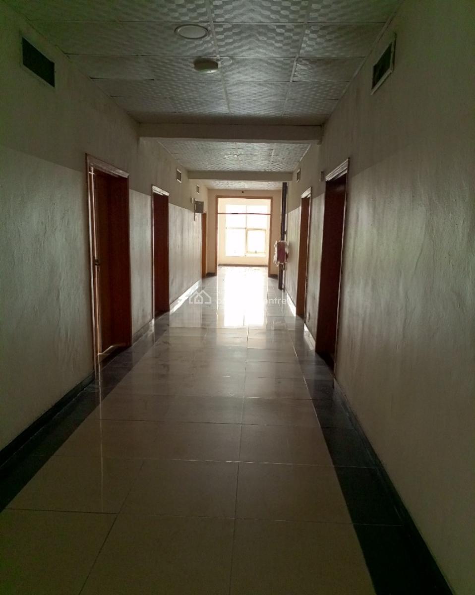 Partitioned Office Spaces Measuring 1000, 2000, 3000, Oniru, Victoria Island (vi), Lagos, Office Space for Rent