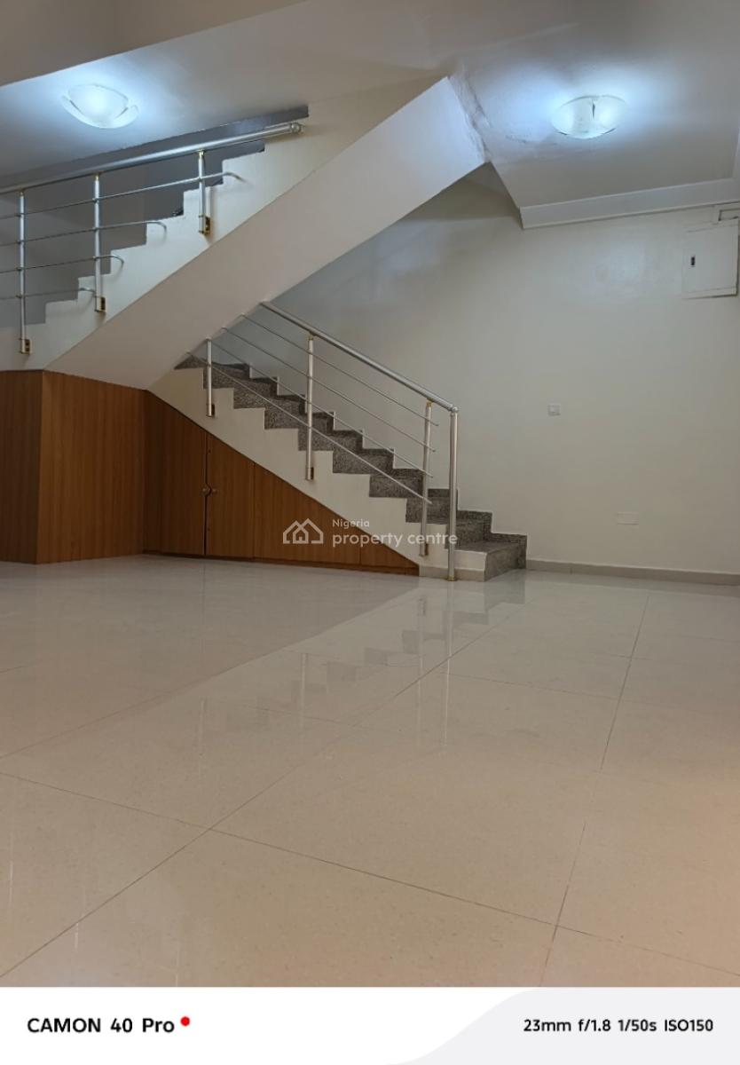 4 Bedroom Terrace with a Bq, Oniru, Victoria Island (vi), Lagos, Flat / Apartment for Rent