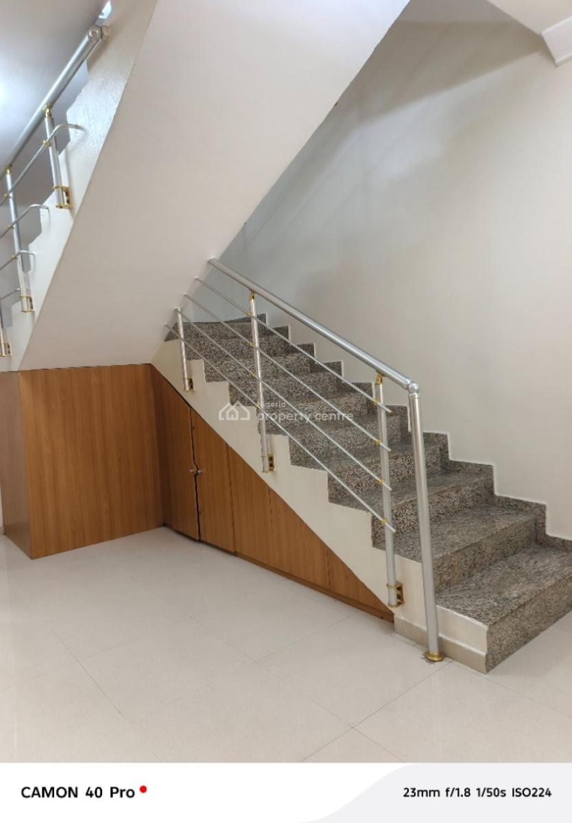 4 Bedroom Terrace with a Bq, Oniru, Victoria Island (vi), Lagos, Flat / Apartment for Rent