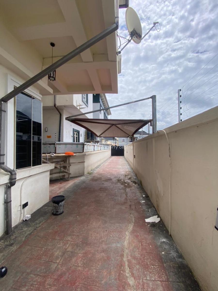 4 Bedroom Semi Detached Duplex with Bq in a Beautiful Estate, Lekki County, Road, Ikota, Lekki, Lagos, Semi-detached Duplex for Rent