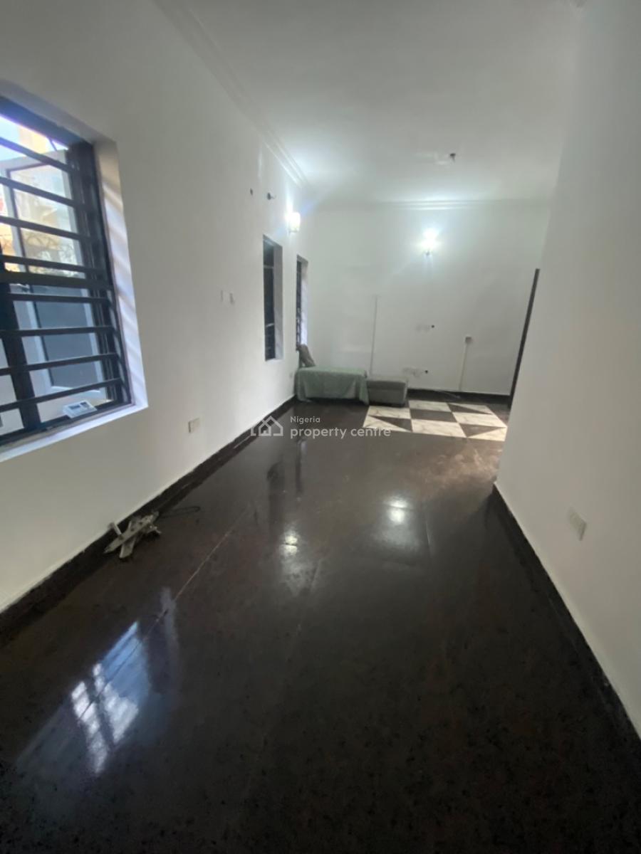 Neatly Used 2 Bedroom Flat, Oakland Estate, Behind Blenco Supermarket, Sangotedo, Ajah, Lagos, Flat / Apartment for Rent