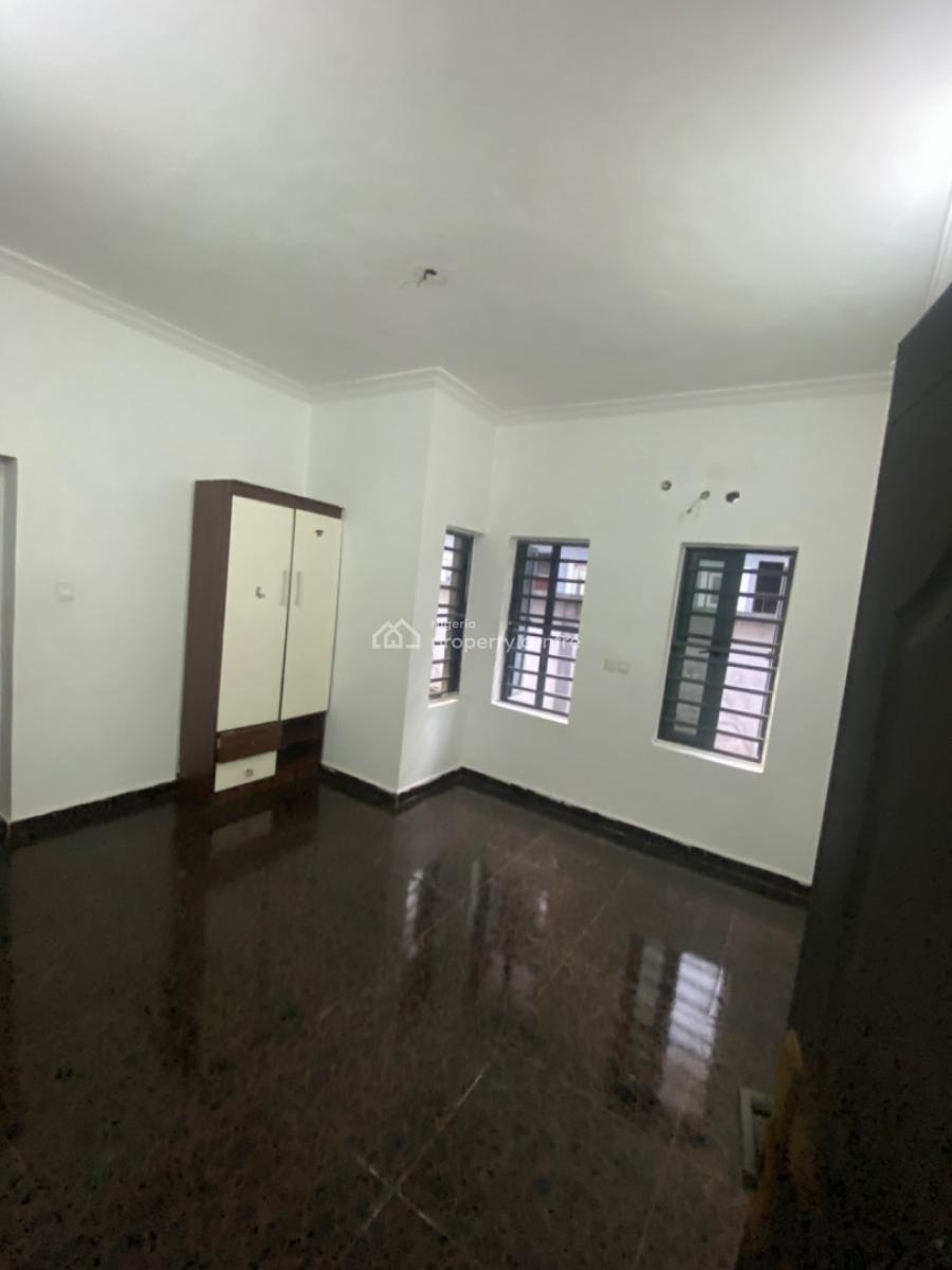 Neatly Used 2 Bedroom Flat, Oakland Estate, Behind Blenco Supermarket, Sangotedo, Ajah, Lagos, Flat / Apartment for Rent