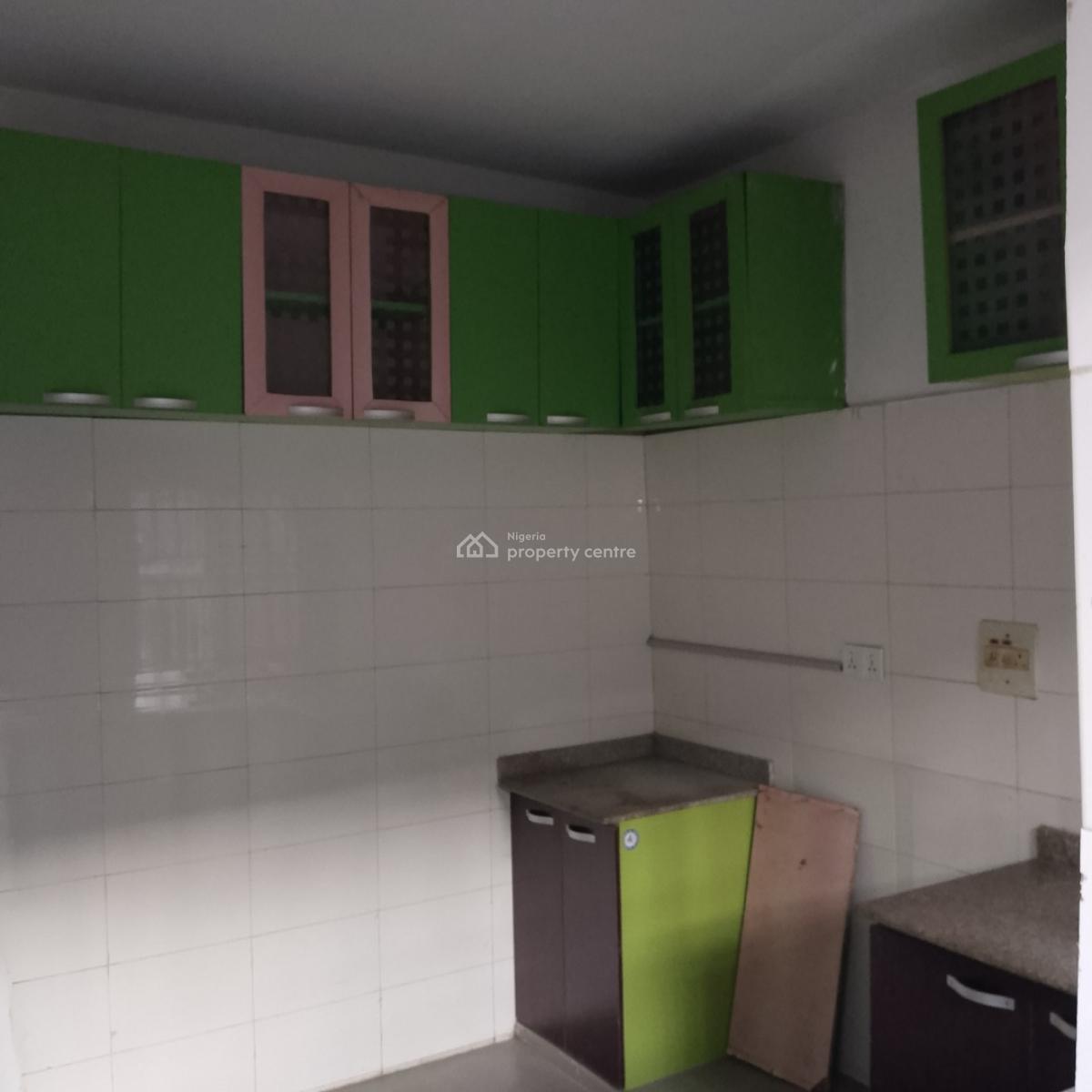 a Newly Renovated 3 Bedroom Flat - Downstairs, Mega Estate, Badore Road,, Ajah, Lagos, Flat / Apartment for Rent