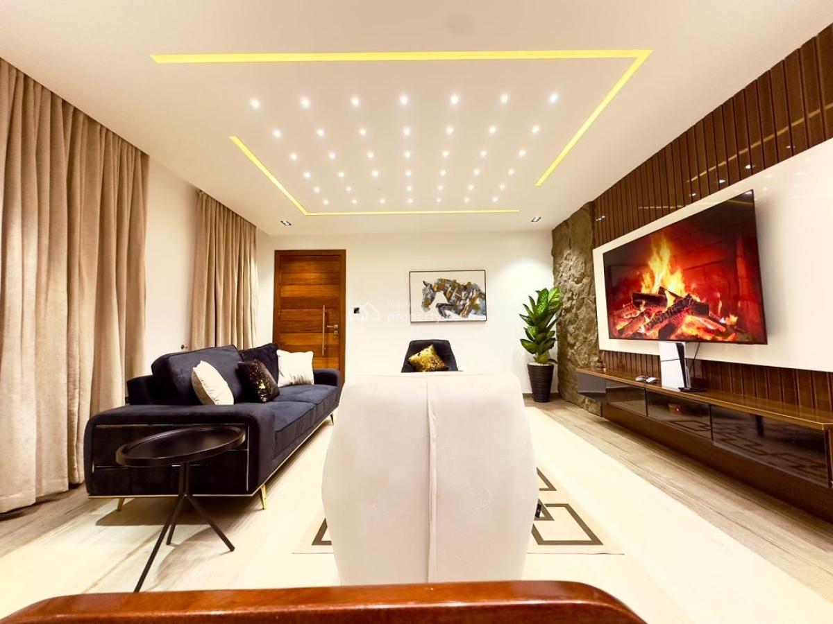 Luxury 3 Bedroom Apartment with Ps5 and Bq, Ikeja Gra, Ikeja, Lagos, Flat / Apartment Short Let
