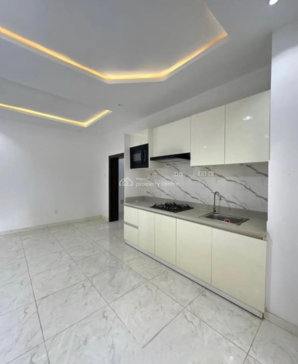 2 Bedroom Apartment with Swimming Pool, Lekki Phase 1, Lekki, Lagos, Flat / Apartment for Rent