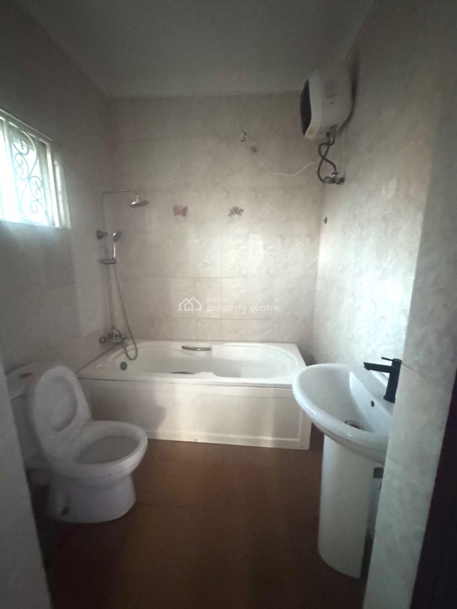 Lovely 3 Bedroom Flat, Thomas Estate, Ajah, Lagos, Flat / Apartment for Rent