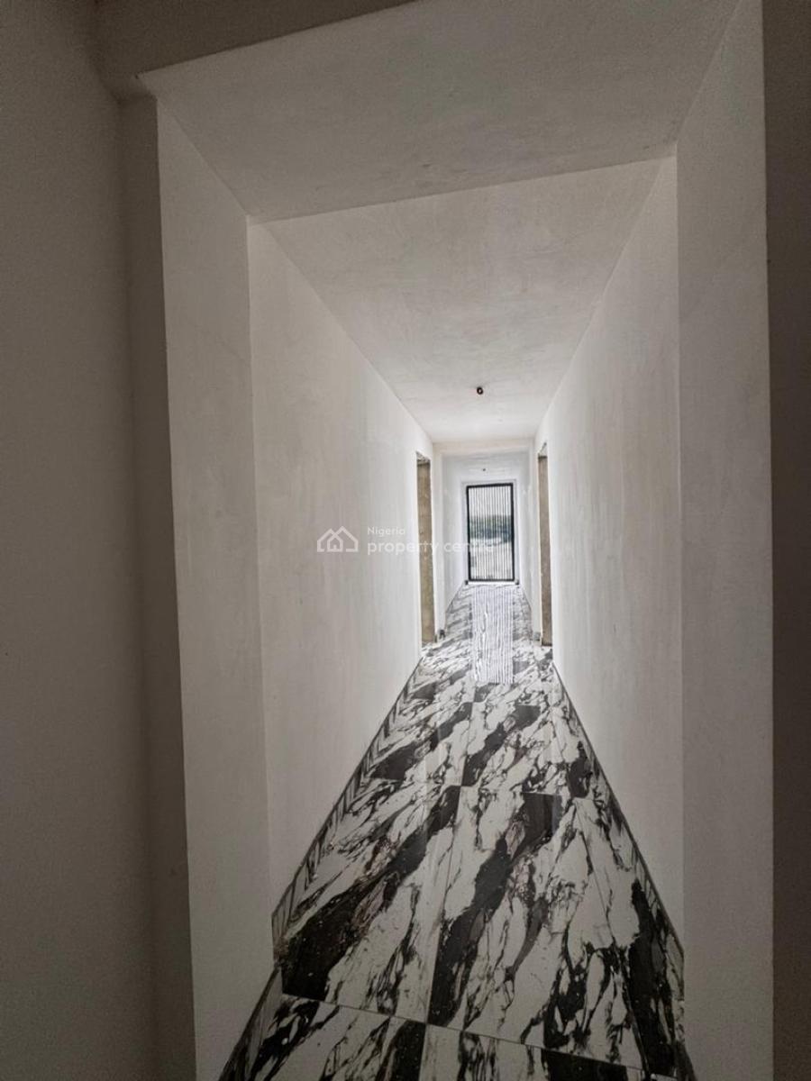 2 Bedrooms Apartments with  Bq, Elevator, Swimming Pool & Gym, Chevron, Lekki, Lagos, Flat / Apartment for Sale