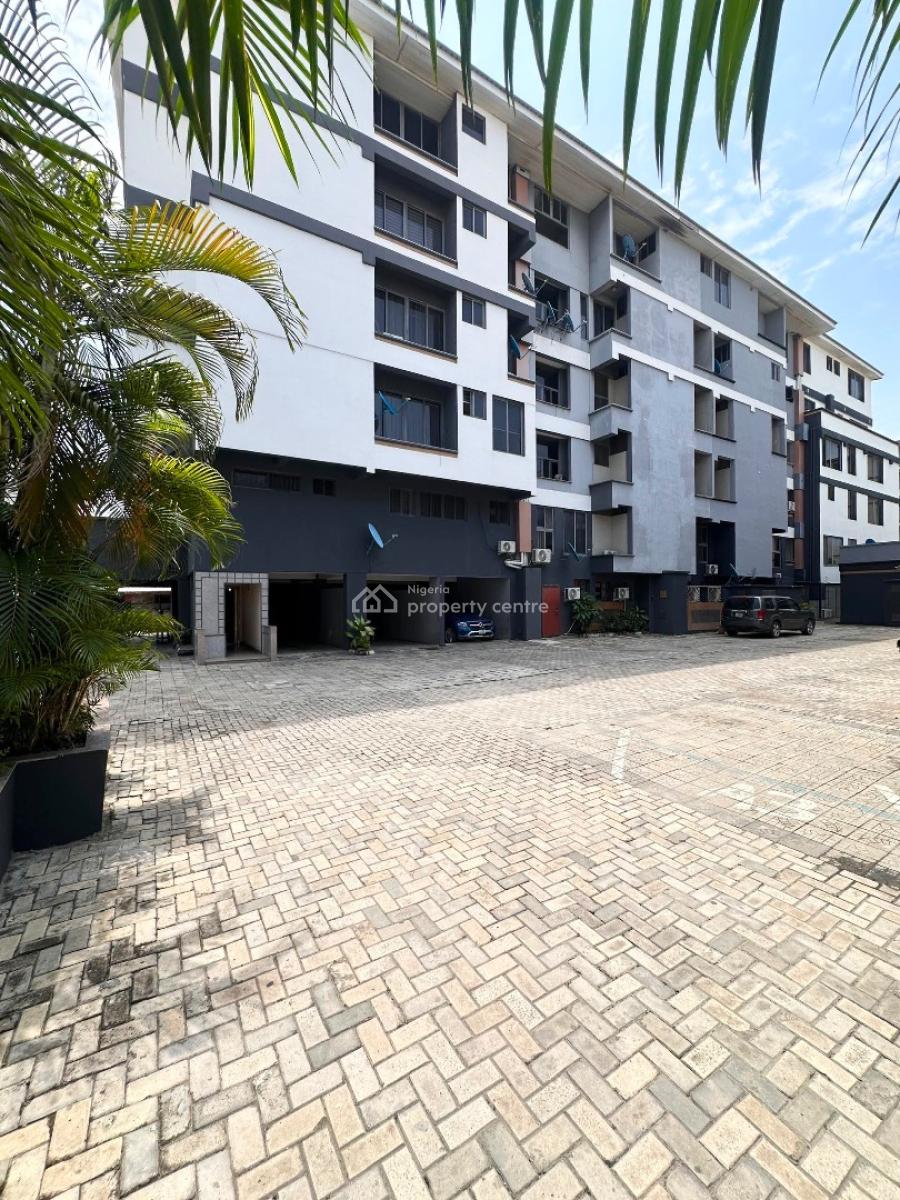 Well Built 4bedroom Maisonette, Victoria Island (vi), Lagos, Flat / Apartment for Rent