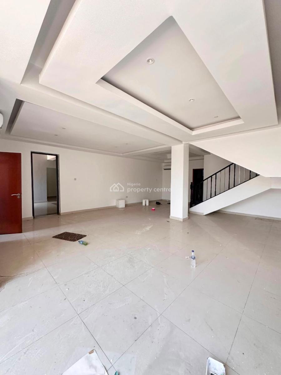 Well Built 4bedroom Maisonette, Victoria Island (vi), Lagos, Flat / Apartment for Rent