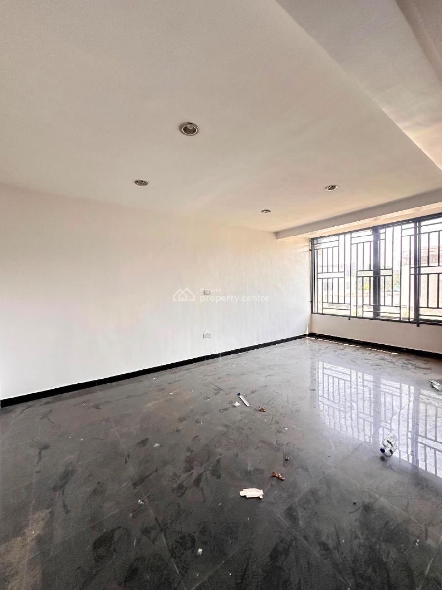 Well Built 4bedroom Maisonette, Victoria Island (vi), Lagos, Flat / Apartment for Rent