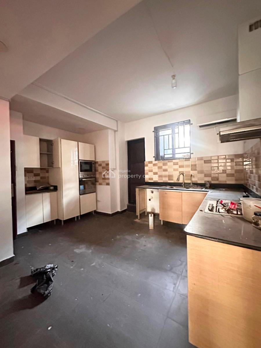 Well Built 4bedroom Maisonette, Victoria Island (vi), Lagos, Flat / Apartment for Rent
