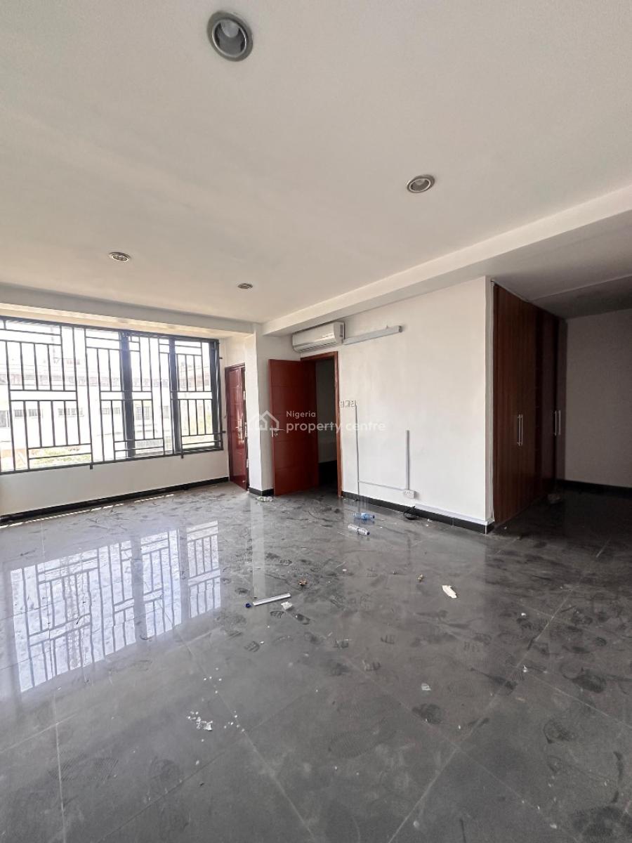 Well Built 4bedroom Maisonette, Victoria Island (vi), Lagos, Flat / Apartment for Rent