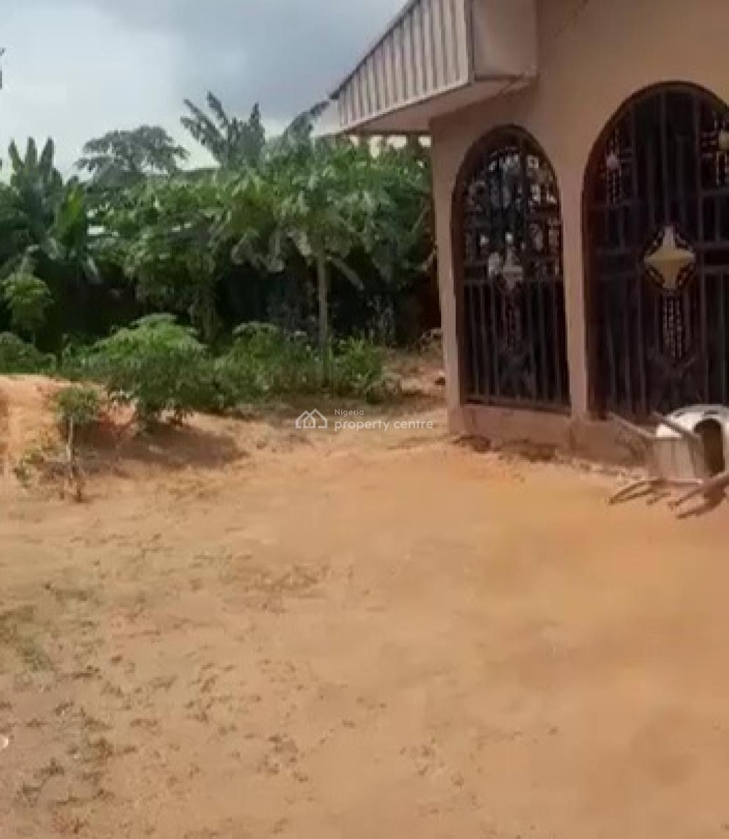 Old Bungalow on 100ft By 180ft Land, Akpabor Road, 1st Ugbor Road, Gra, Benin, Oredo, Edo, Land for Sale