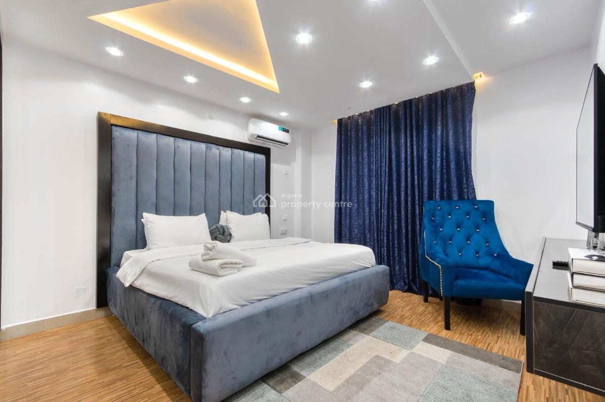 3 Bedroom Flat / Apartment for    Admiralty Way, Lekki Phase 1, Le, Lekki Phase 1, Lekki, Lagos, Flat / Apartment for Rent
