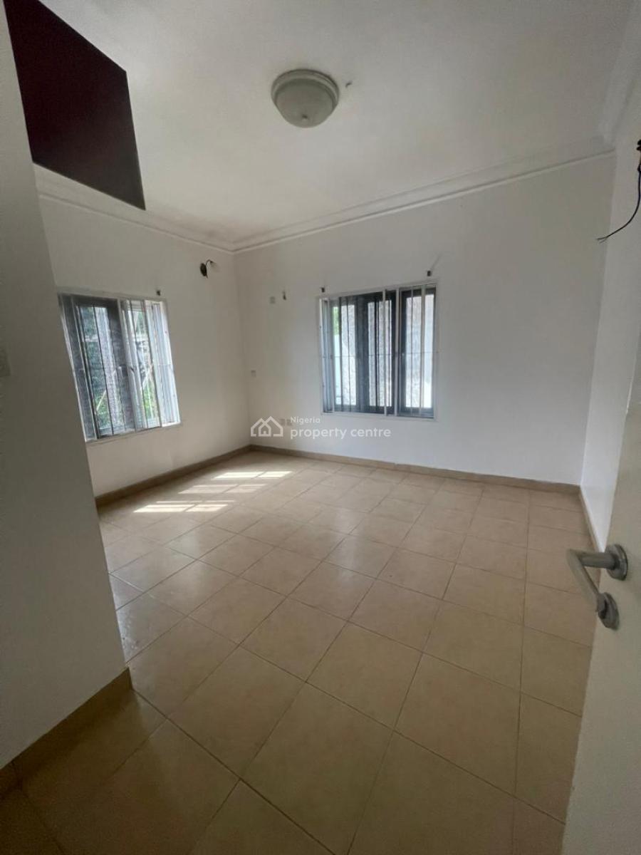 an Exquisitely Built 4 Bedroom Terrace Duplex with Bq, U3 Estate, Lekki Phase 1, Lekki, Lagos, Terraced Duplex for Rent