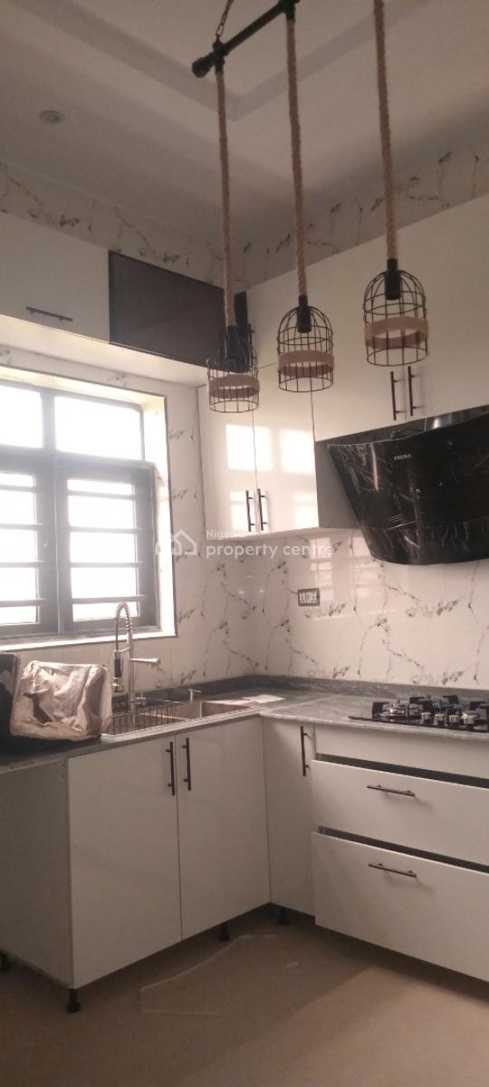 Now Available, Mobil Road, Ilaje, Ajah, Lagos, Flat / Apartment for Rent