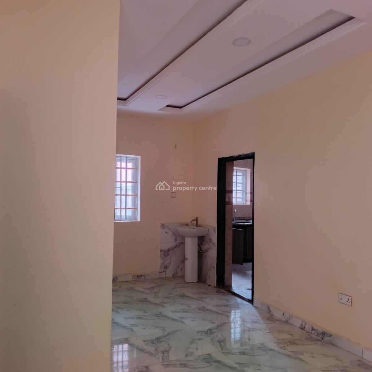 Luxurious Beautiful 3 Bedrooms, Apashe Estate, Fha (f.h.a), Lugbe District, Abuja, Terraced Bungalow for Rent