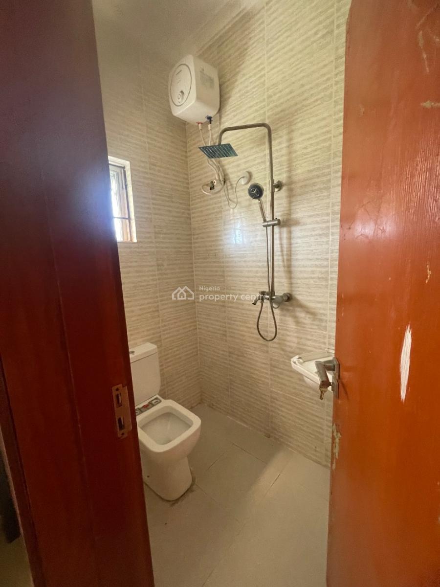 Dm for Video, Luxury 3 Bedroom Upstairs, 24 Hours Light, Lekki Scheme 2, Ilaje, Ajah, Lagos, House for Rent