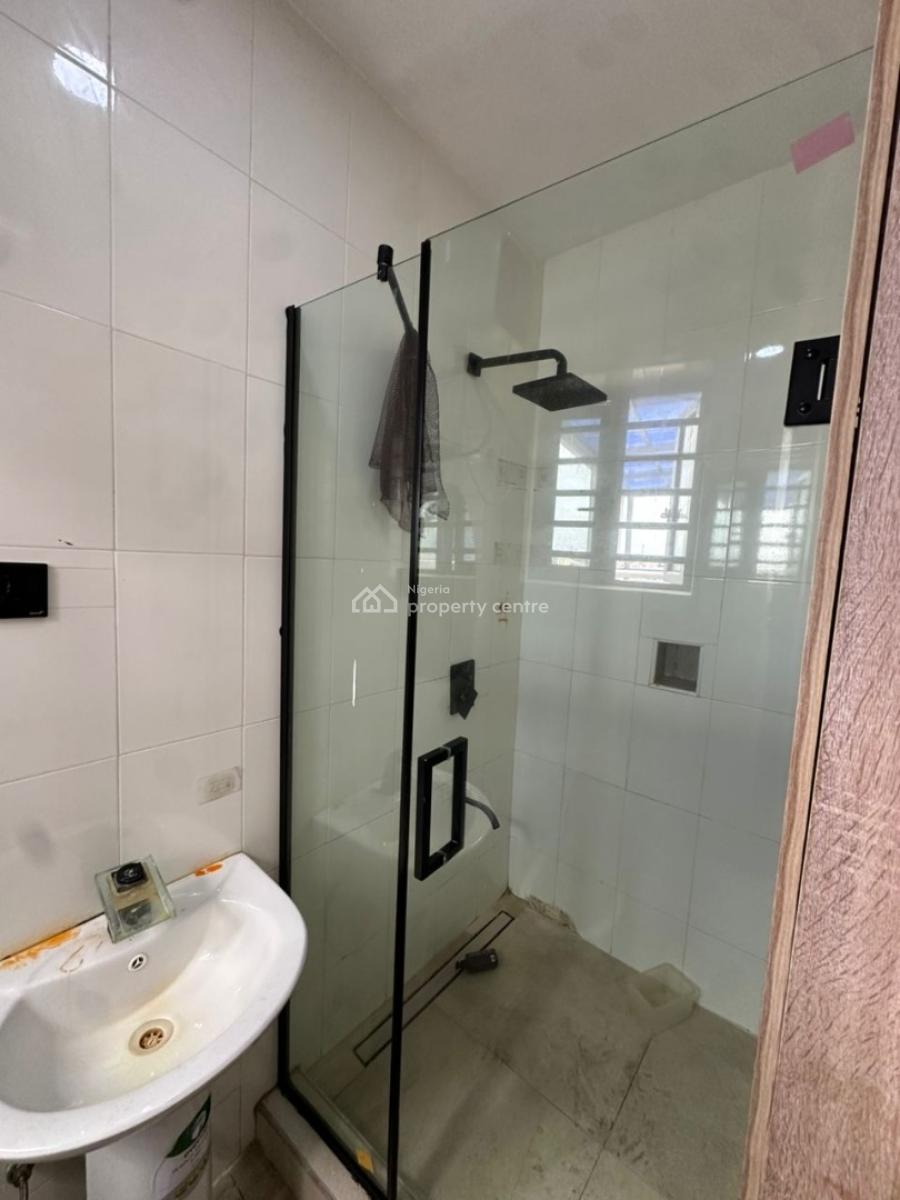 Relatively New Mini Flat, Ologolo Road Lekki, Lekki, Lagos, Mini Flat (room and Parlour) for Rent