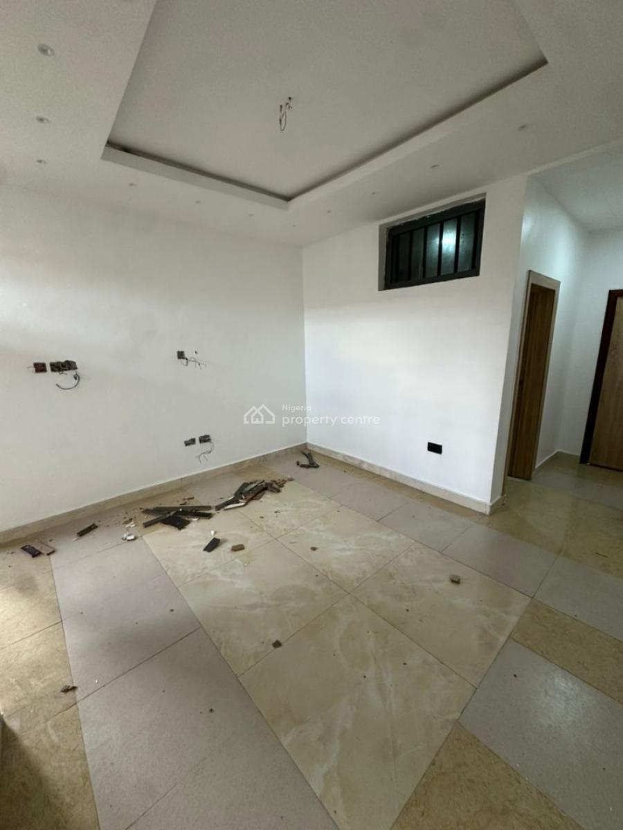 Relatively New Mini Flat, Ologolo Road Lekki, Lekki, Lagos, Mini Flat (room and Parlour) for Rent