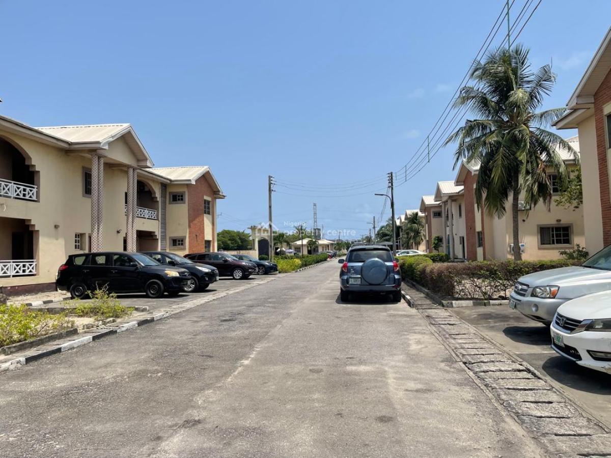3 Bedroom, Osapa, Lekki, Lagos, Terraced Duplex for Rent