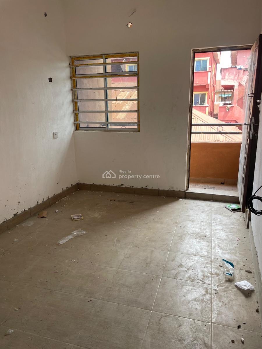 Newly Built Room Self Contain, Yaba, Lagos, Self Contain (single Rooms) for Rent