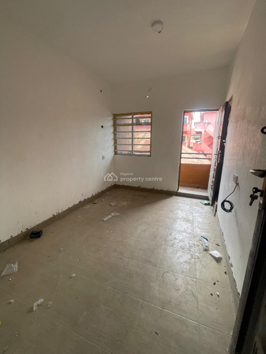 Newly Built Room Self Contain, Yaba, Lagos, Self Contain (single Rooms) for Rent