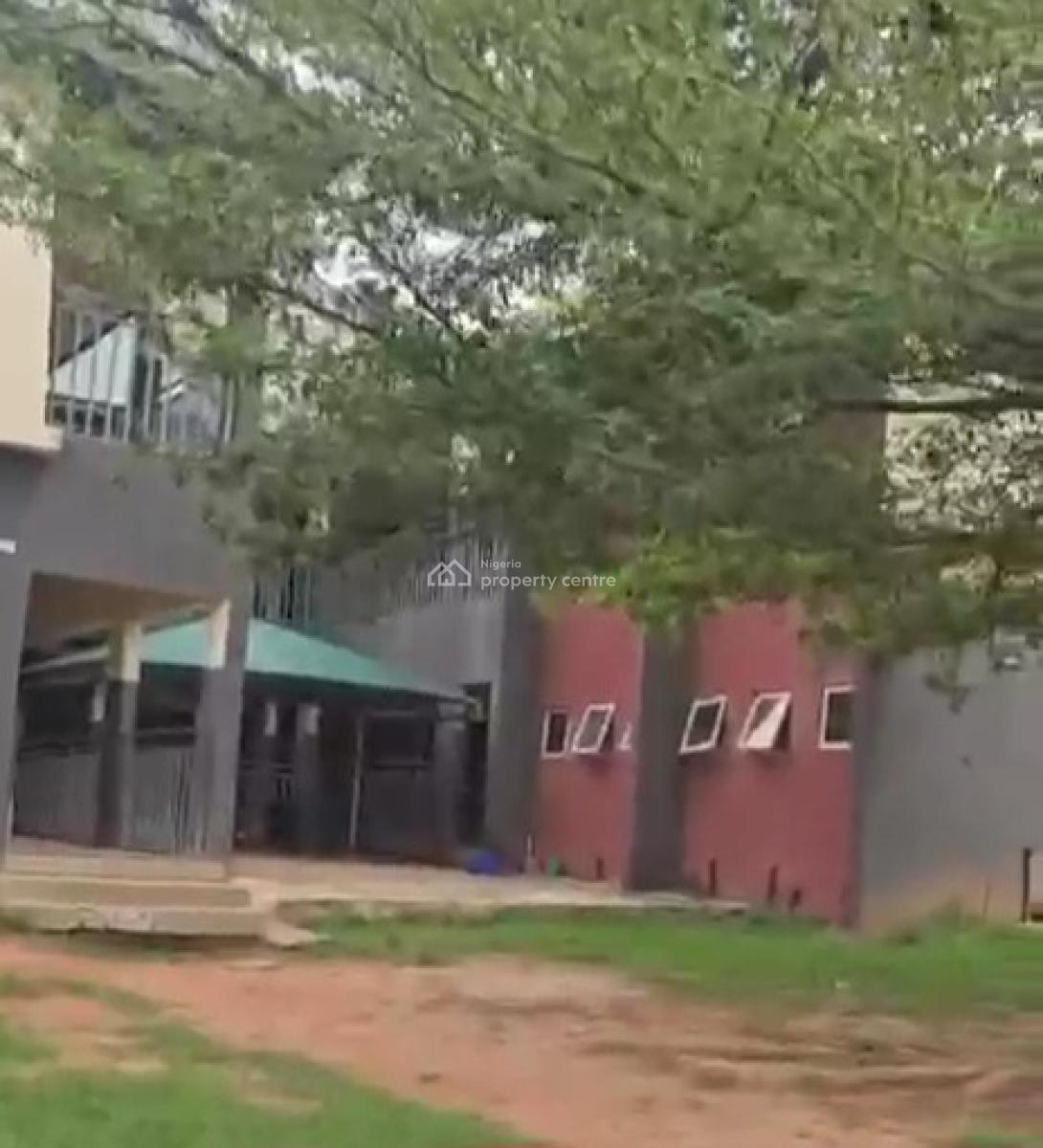 20 Classrooms ,5 Offices on 100ft By 400ft Land, Ogheghe Community, Off Sapele Road Off Airport Road, Benin, Oredo, Edo, School for Sale
