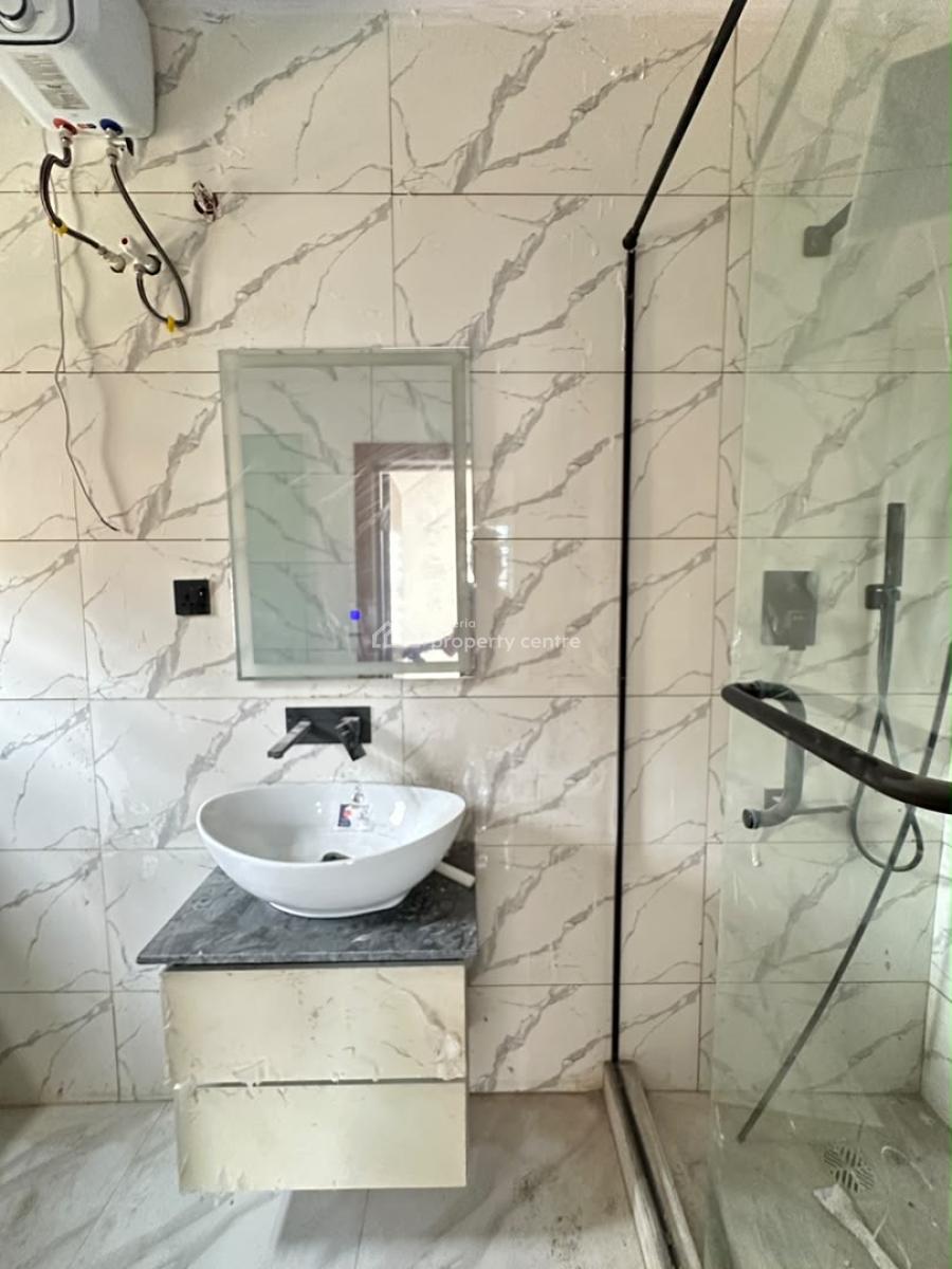 Exquisite Luxury Spacious 3 Bedroom Apartment with Gym, Swimming Pool, Lekki Phase 1, Lekki, Lagos, House for Sale