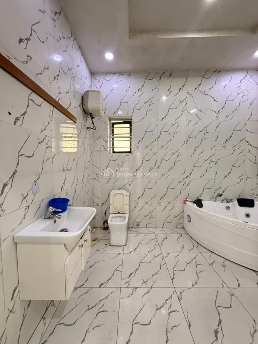 Massive 5bedroom Residential Or Office Use Allowed, Chevron Drive, Lekki, Lagos, Detached Duplex for Rent