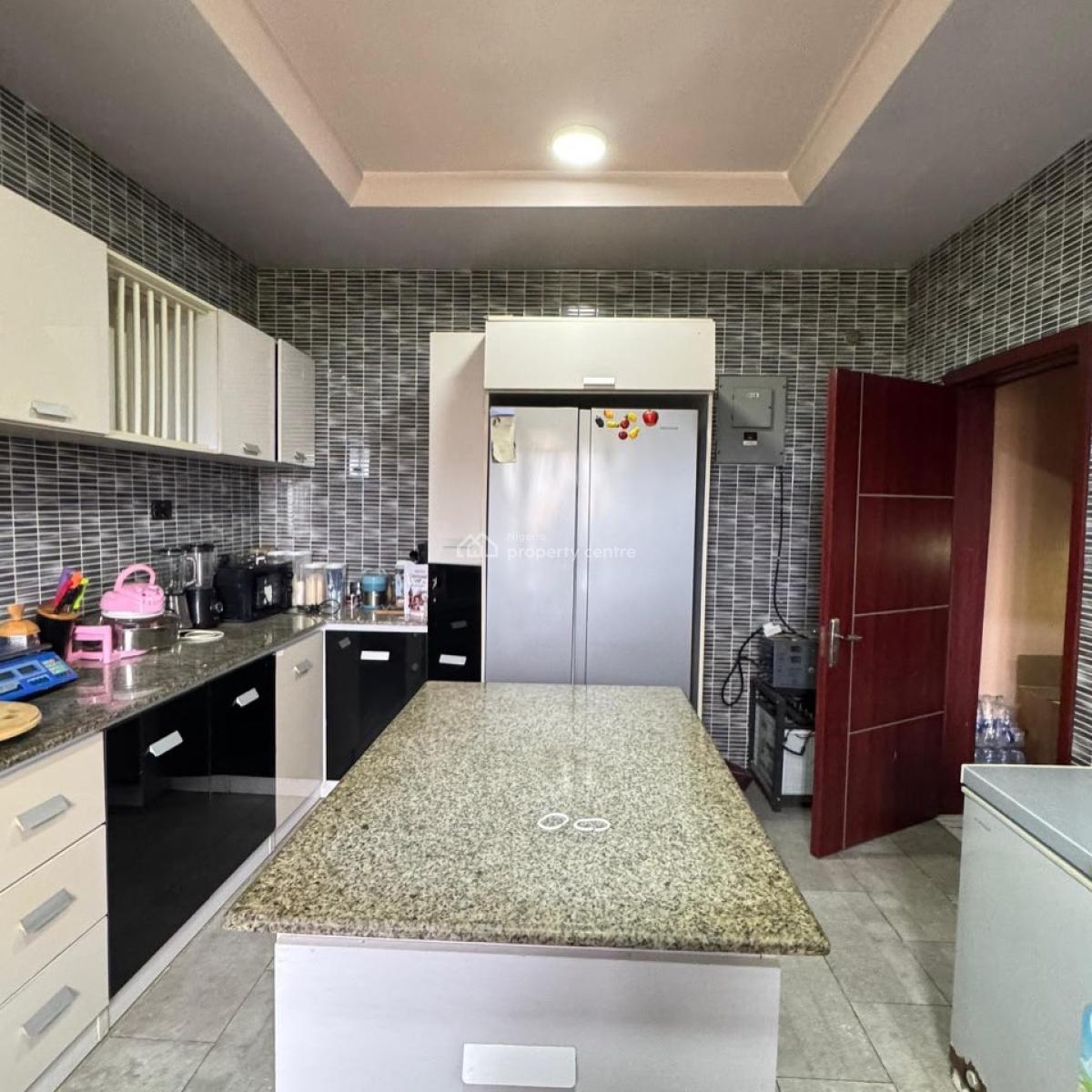 4 Bedroom Semi Detached Duplex, Osapa, Lekki, Lagos, Semi-detached Duplex for Sale