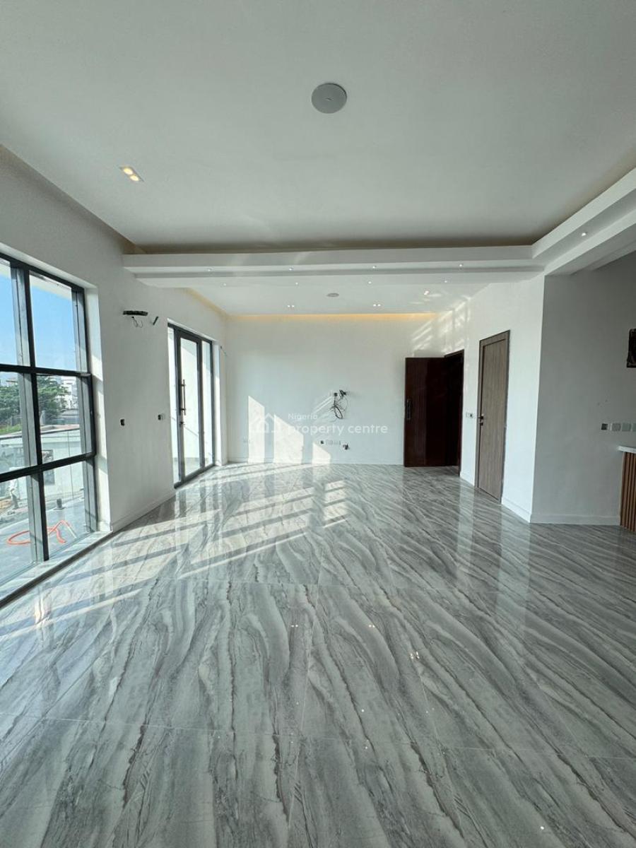 2 Bedroom Apartment with Swimming Pool and Bq, Osapa, Lekki, Lagos, Block of Flats for Sale