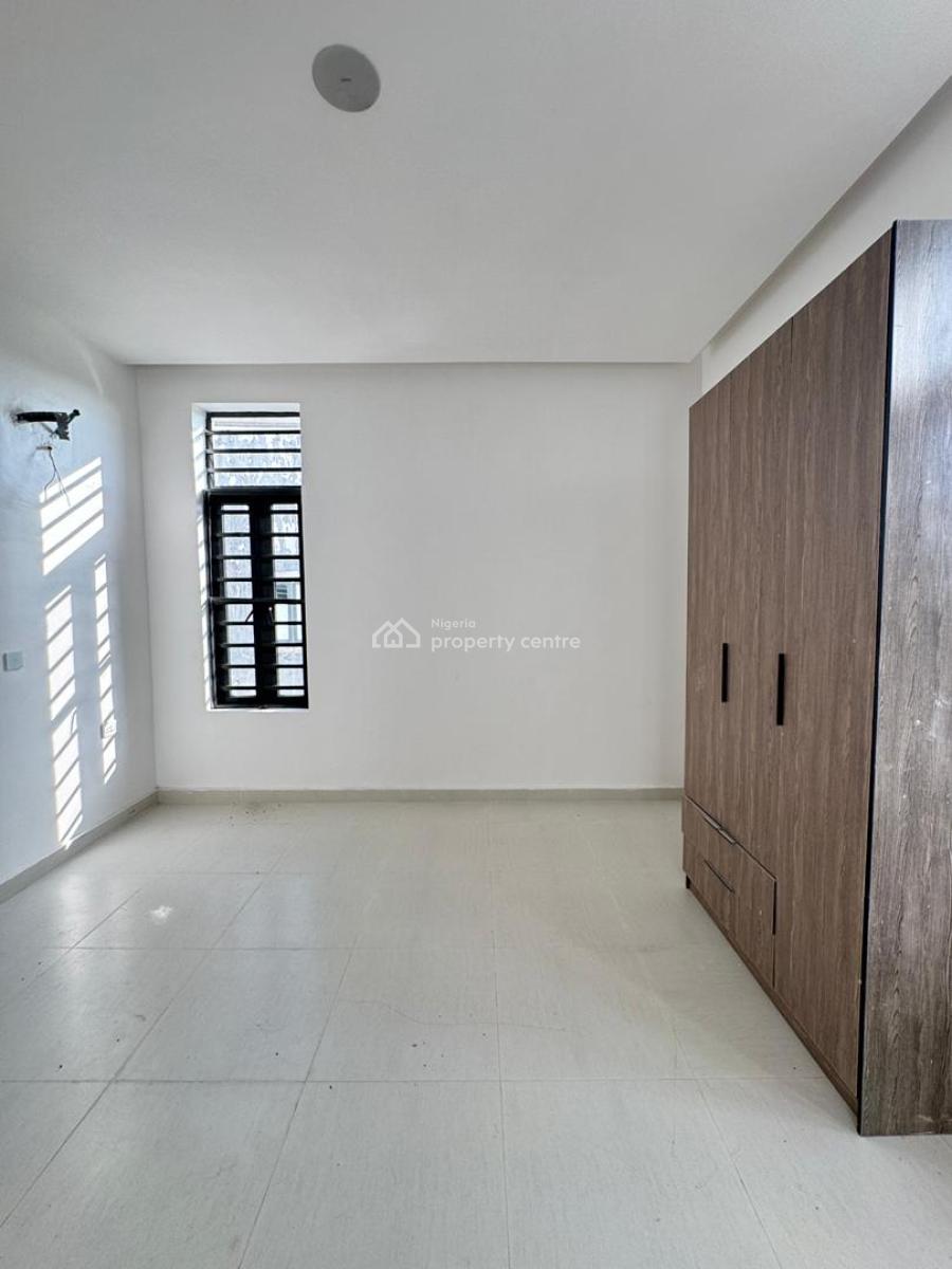 2 Bedroom Apartment with Swimming Pool and Bq, Osapa, Lekki, Lagos, Block of Flats for Sale